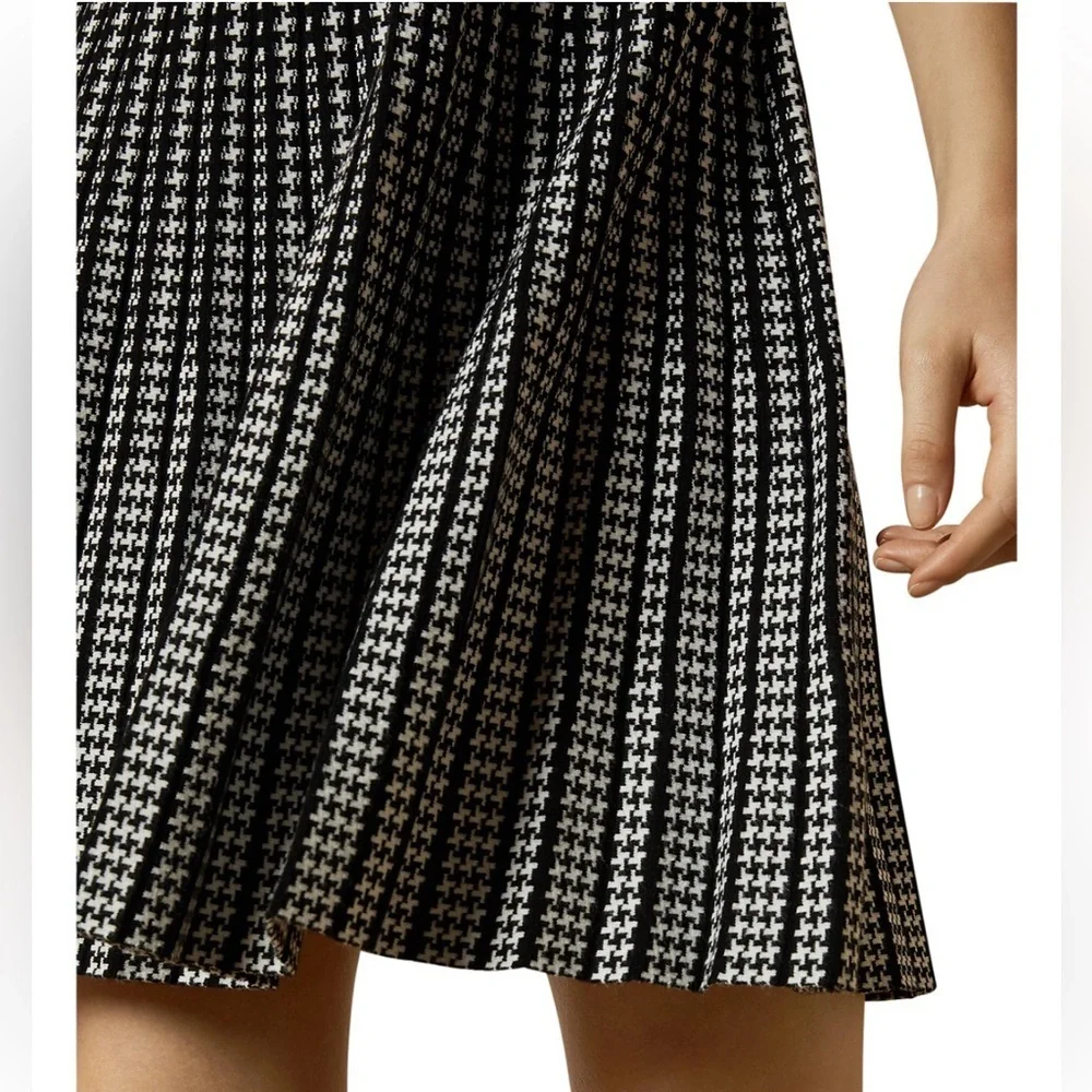 Ted Baker Carmann Knit Skater Black and White Dress Size 2